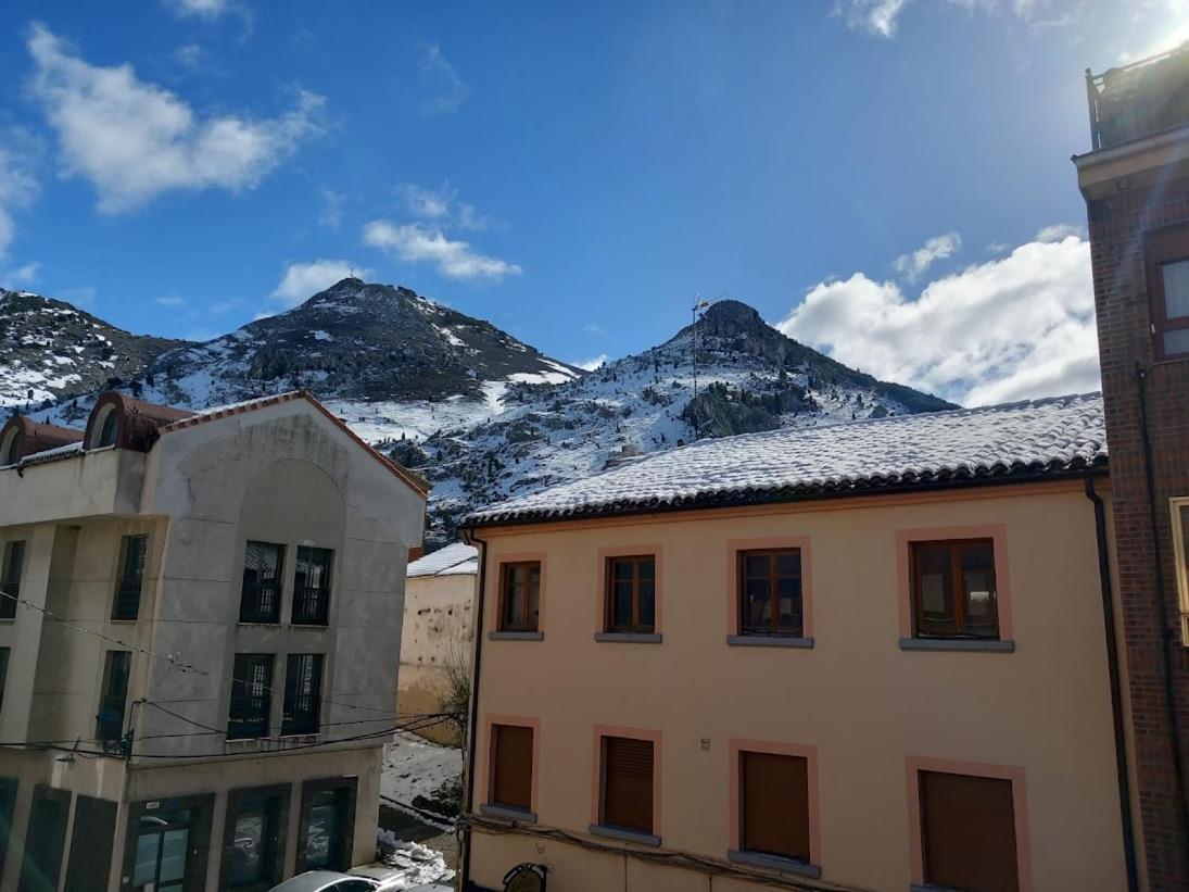 Hotel Rural Orquidea Velilla del Río Carrión Kültér fotó