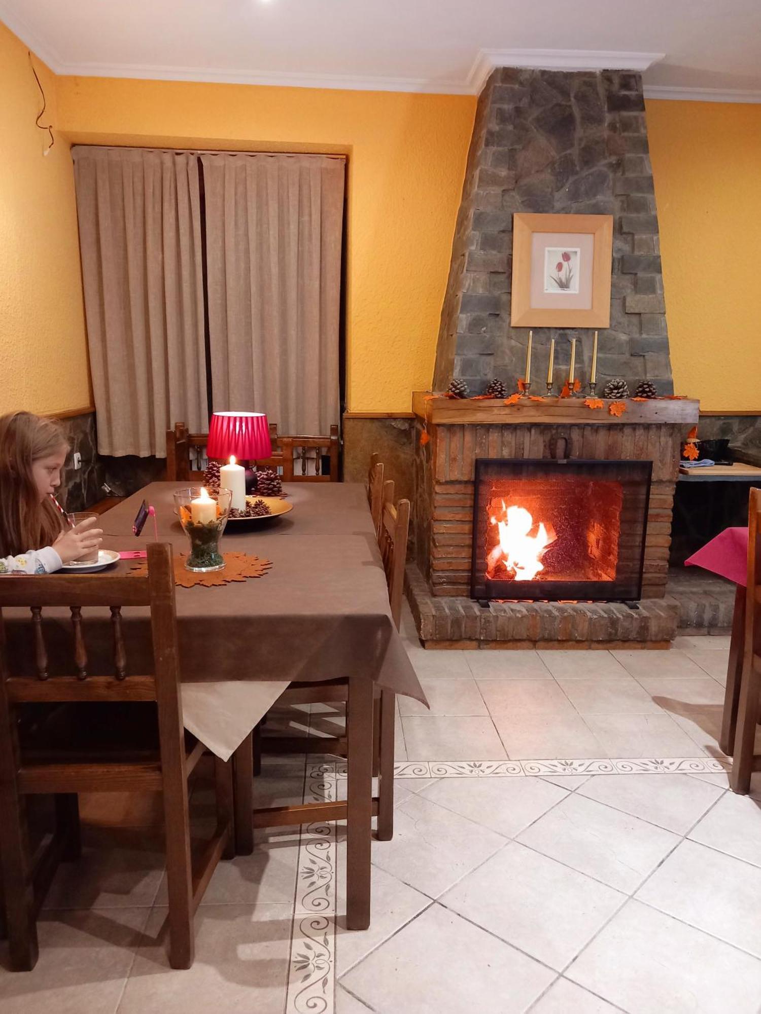 Hotel Rural Orquidea Velilla del Río Carrión Kültér fotó